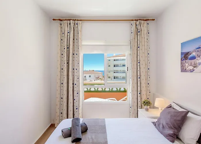 Andaluz - Azahara * Nerja